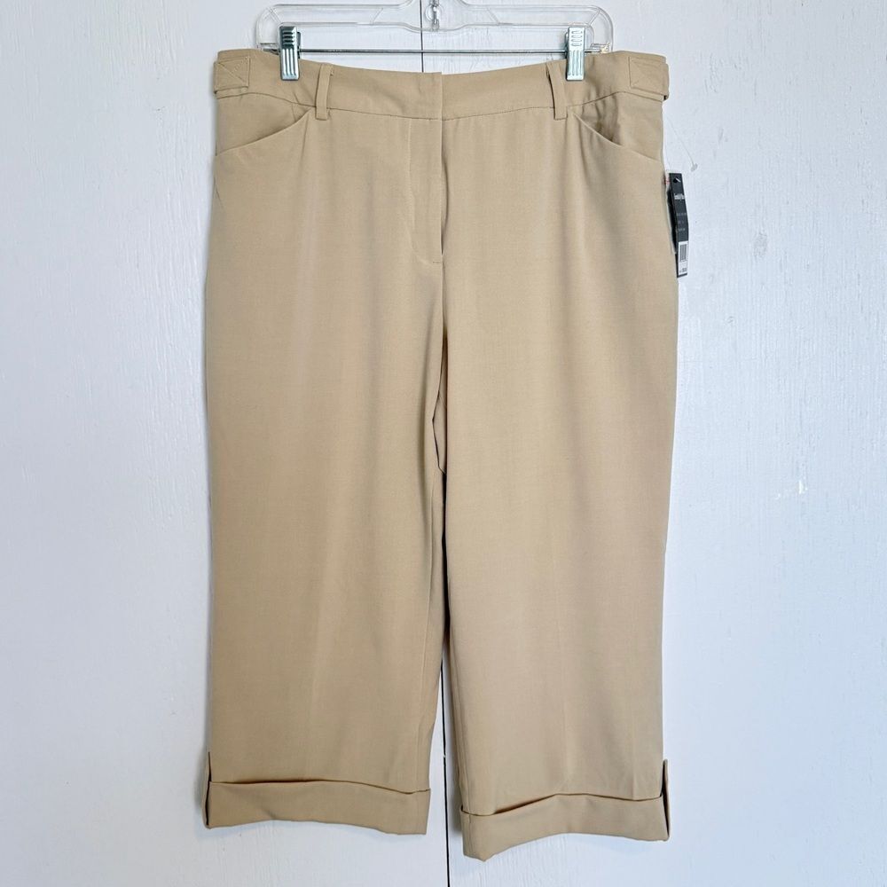 NWT Essentials by Milano Pants Women's Tan Khaki Capris straight leg